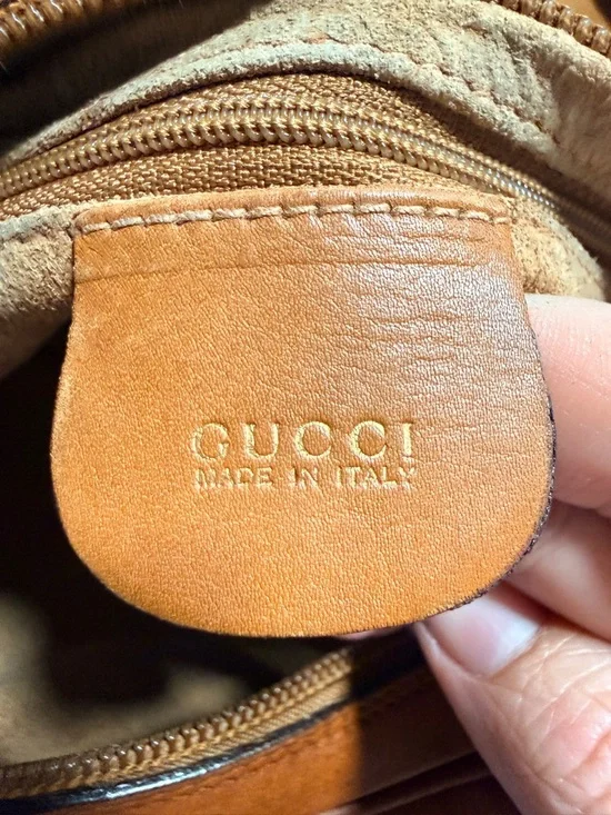 Gucci Leather Crossbody Bag with Sherry Web and Leather Strap - Picture 11 of 16